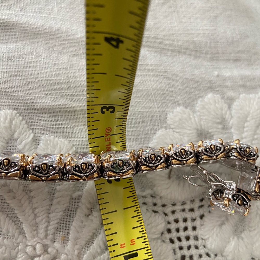 Chunky Rhinestone Bracelet - Picture 7 of 8